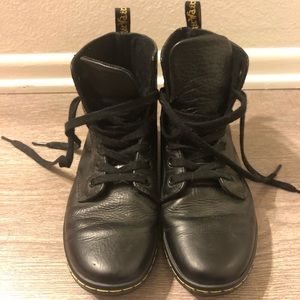 New Doc Martens LEYTON black leather boots